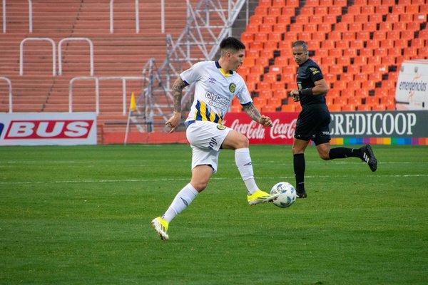 What are the key factors driving the growth of electric vehicles in the UK?